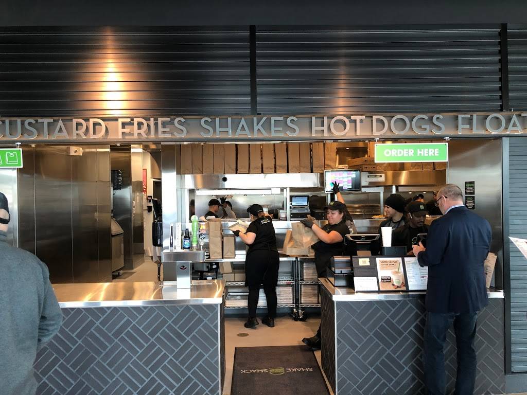 Shake Shack | restaurant | 6781 N MacArthur Blvd, Irving, TX 75039, USA | 4693511002 OR +1 469-351-1002