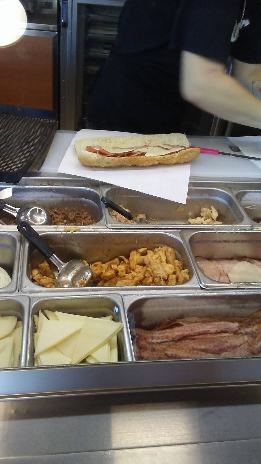 Subway | meal takeaway | 1990 W River Rd Suite 120, Tucson, AZ 85704, USA | 5208880563 OR +1 520-888-0563