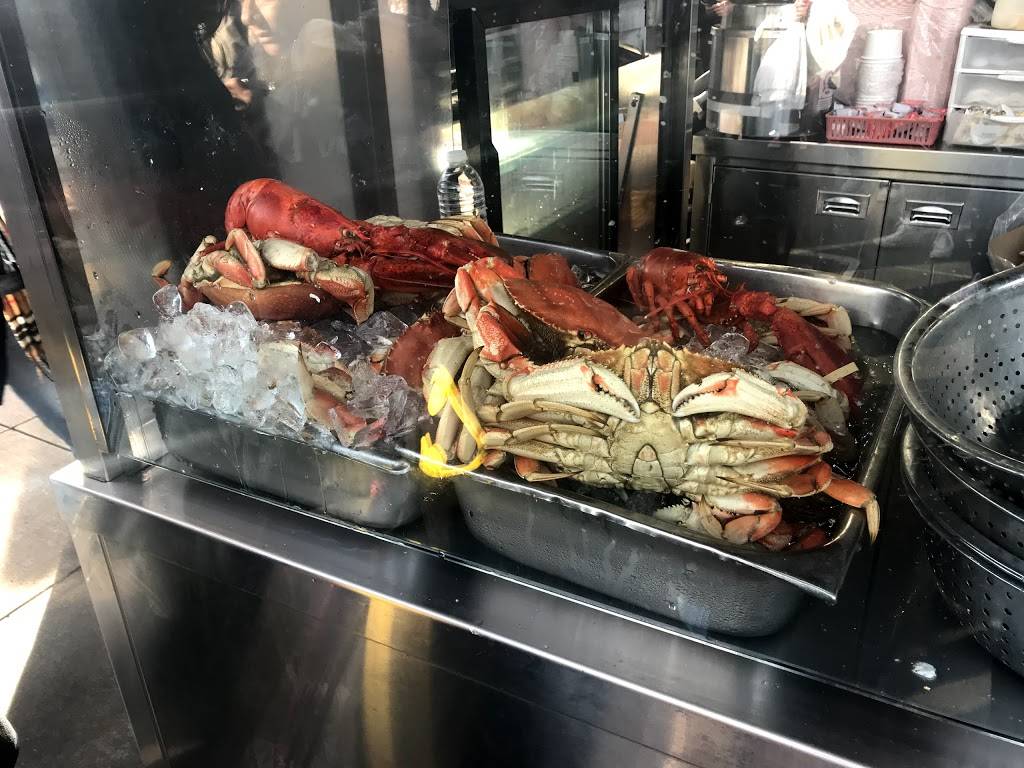 Guardinos | restaurant | 2801 Taylor St, San Francisco, CA 94133, USA | 4157753669 OR +1 415-775-3669