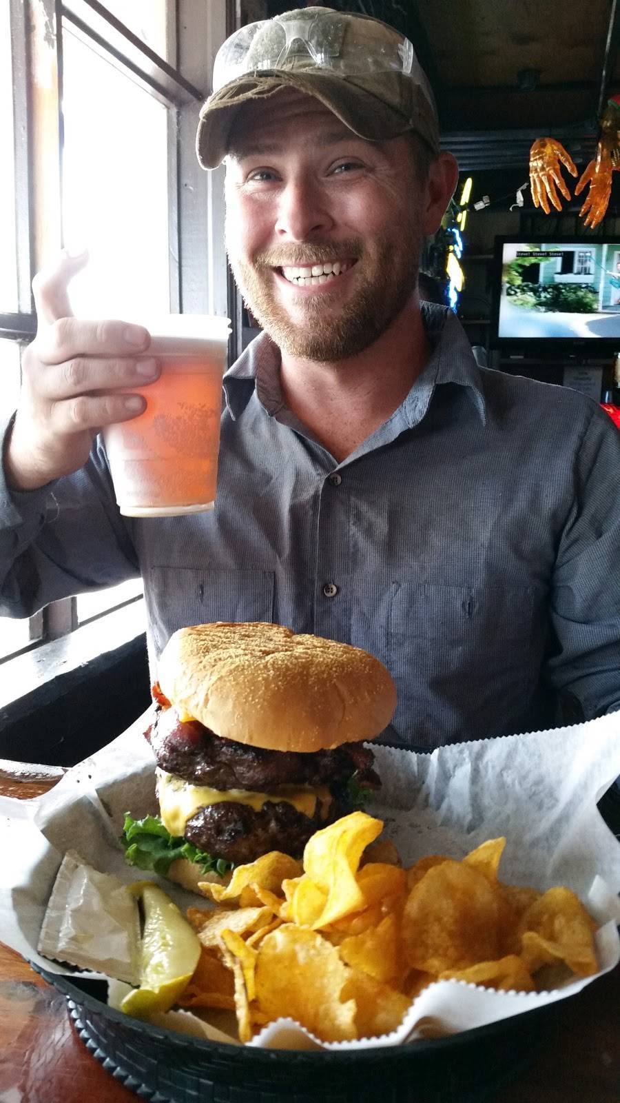 Roadside Bar & Grill | restaurant | 4617 Old Hickory Blvd, Old Hickory, TN 37138, USA | 6159533880 OR +1 615-953-3880