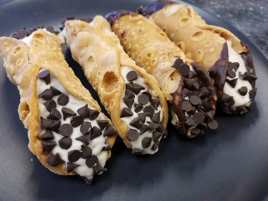 Doughy Paws Pizzeria | restaurant | 7232 Portage St NW, Massillon, OH 44646, USA | 3308800999 OR +1 330-880-0999