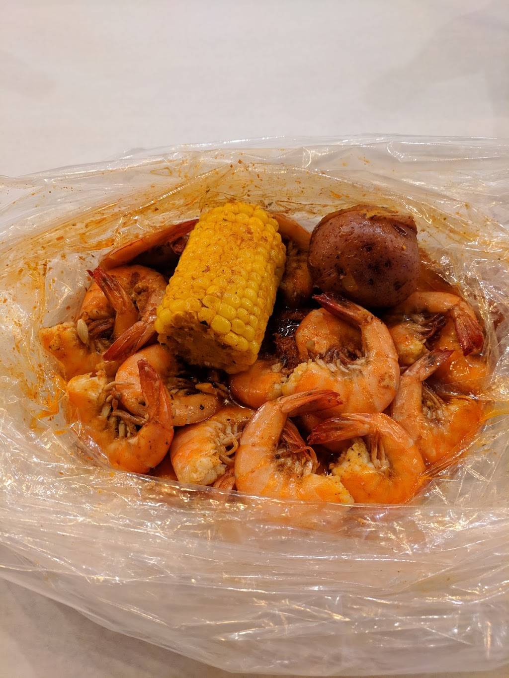 Carolina Crab House | restaurant | 4950 Centre Pointe Dr #146, North Charleston, SC 29418, USA | 8542223888 OR +1 854-222-3888