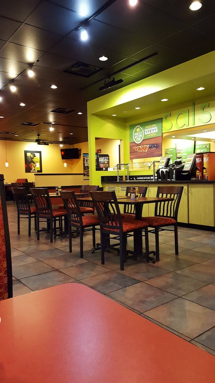 Moes Southwest Grill | restaurant | 2312 McFarland Blvd E, Tuscaloosa, AL 35404, USA | 2053421487 OR +1 205-342-1487