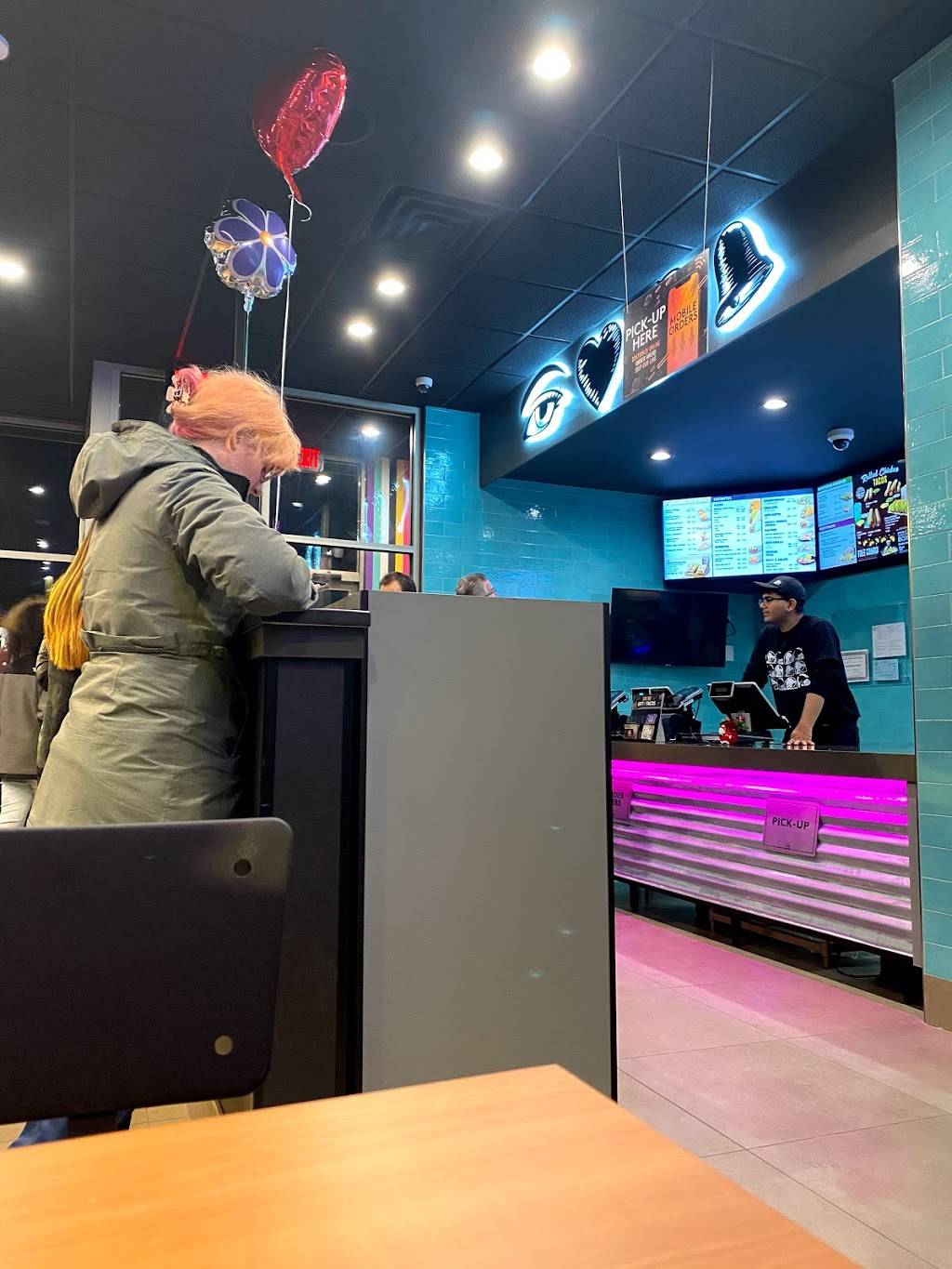 Taco Bell | restaurant | 4041 US-1, Monmouth Junction, NJ 08852, USA | 7322477801 OR +1 732-247-7801