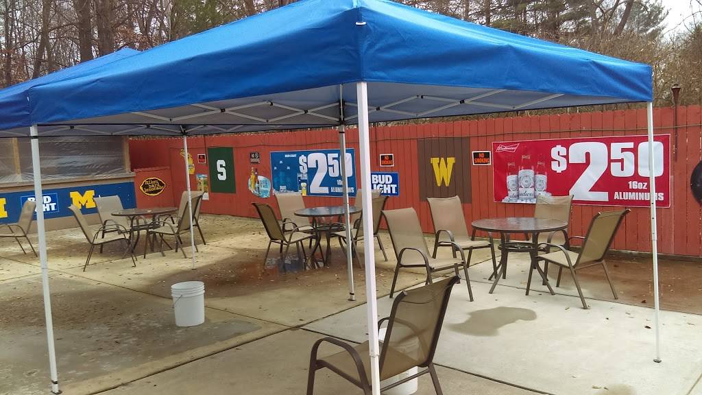 McCartys North 40 Sports Bar and Grille | restaurant | 46065 M-40, Paw Paw, MI 49079, USA | 2696550777 OR +1 269-655-0777