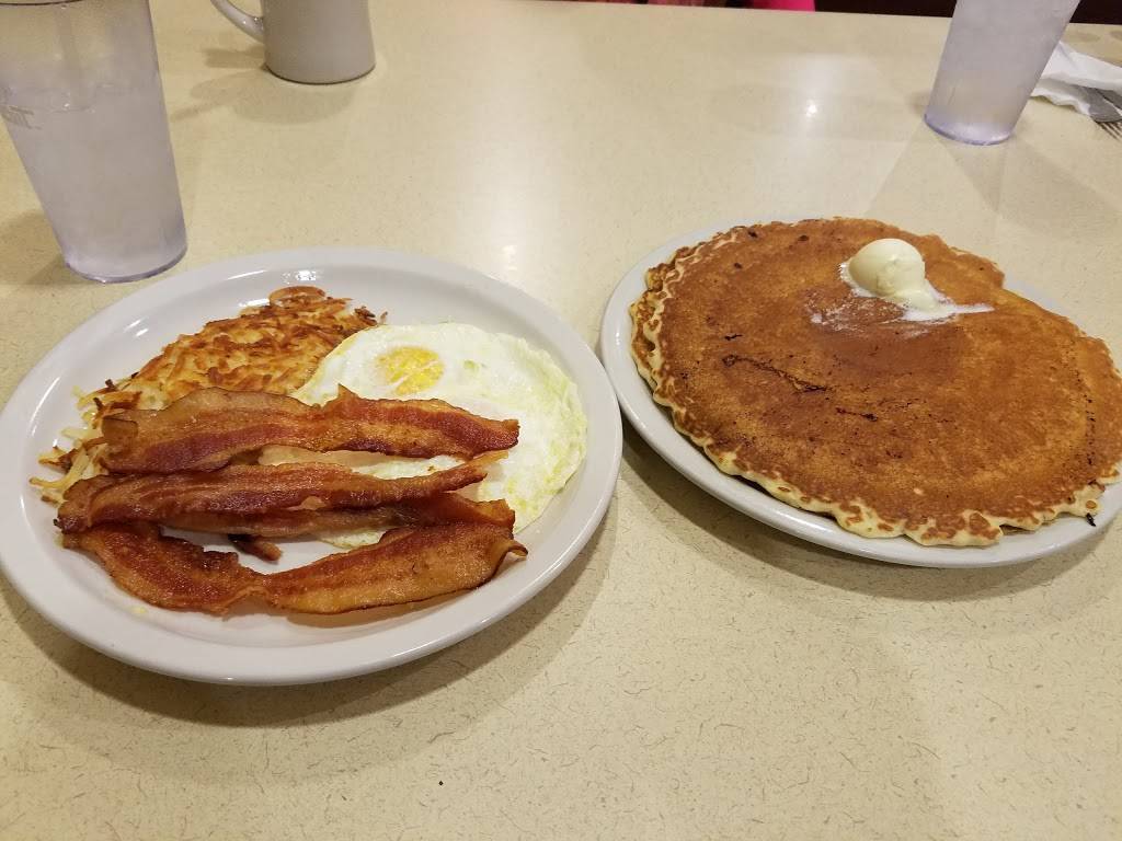 The Big Biscuit | restaurant | 840 Rte 291, Liberty, MO 64068, USA | 8164295314 OR +1 816-429-5314