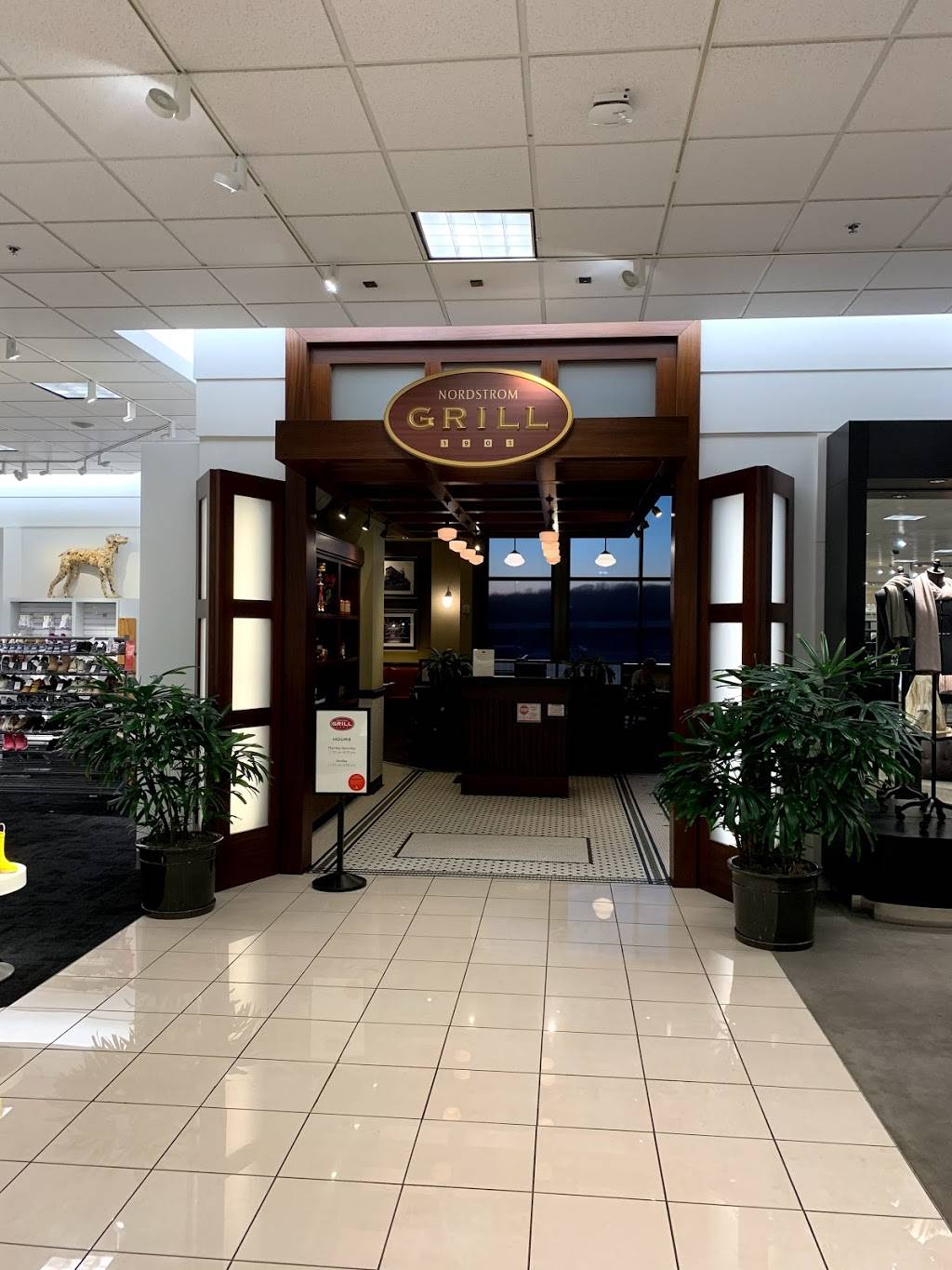 Nordstrom Grill | restaurant | 100 Christiana Mall, Newark, DE 19702, USA | 3026136000 OR +1 302-613-6000