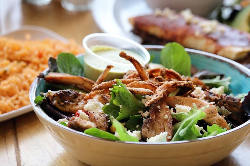 Salsa Verde Restaurant | restaurant | 634 W Veterans Pkwy, Yorkville, IL 60560, USA | 6305536931 OR +1 630-553-6931