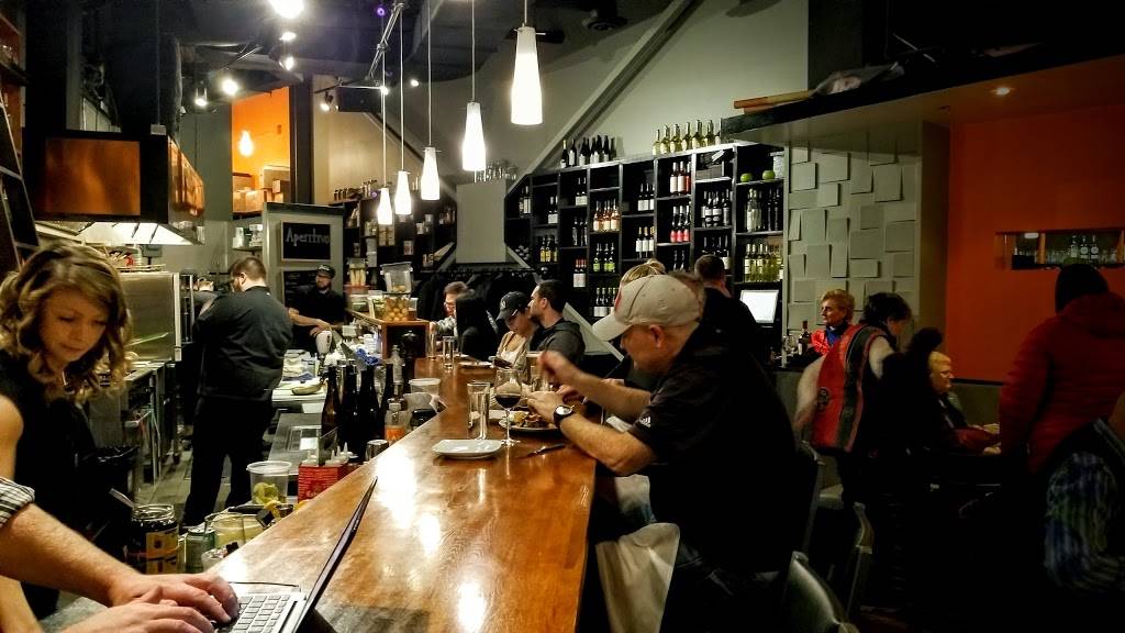 Aperitivo | restaurant | 655 Kanata Ave, Kanata, ON K2T 1H6, Canada | 6135920004 OR +1 613-592-0004