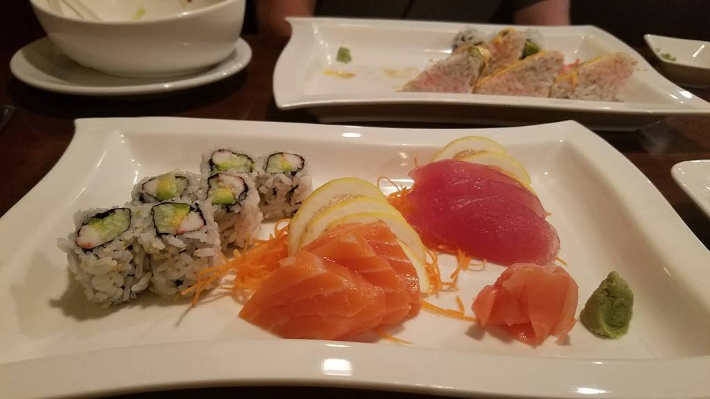 D M Sushi | restaurant | 2928 Old Nazareth Rd, Easton, PA 18045, USA | 6102528482 OR +1 610-252-8482