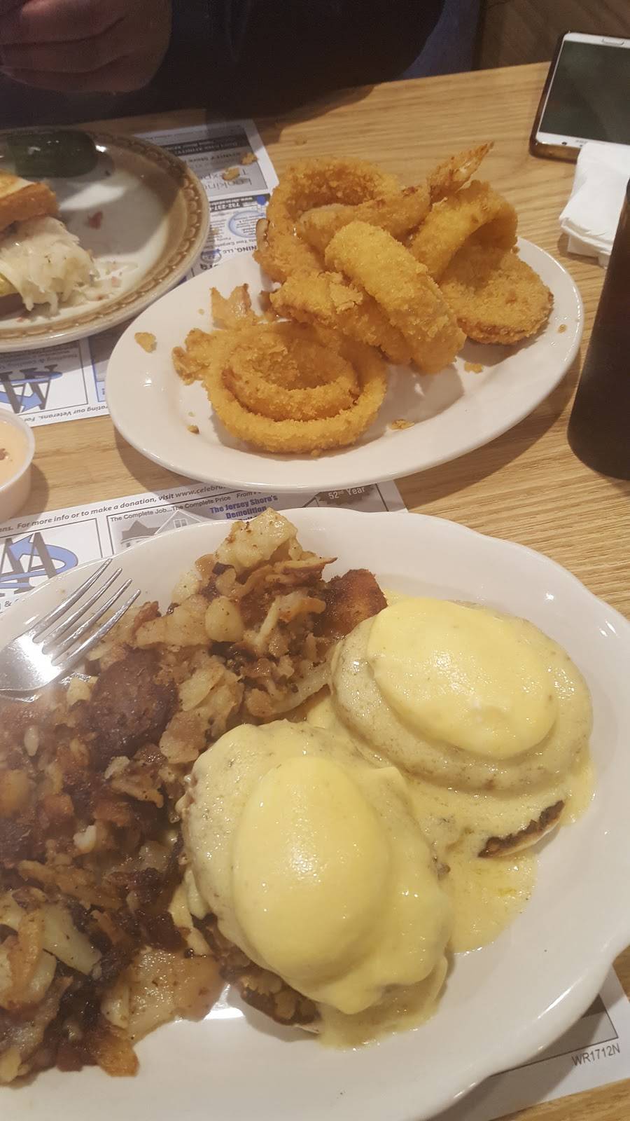 Wolfies | restaurant | 199 NJ-37, Toms River, NJ 08753, USA | 7322449466 OR +1 732-244-9466