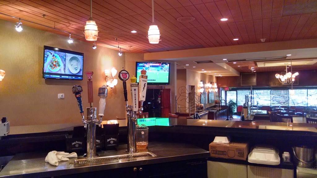 Lynchburg Legends Bar & Grill | restaurant | 5069 Sanderlin Ave, Memphis, TN 38117, USA | 9019697777 OR +1 901-969-7777