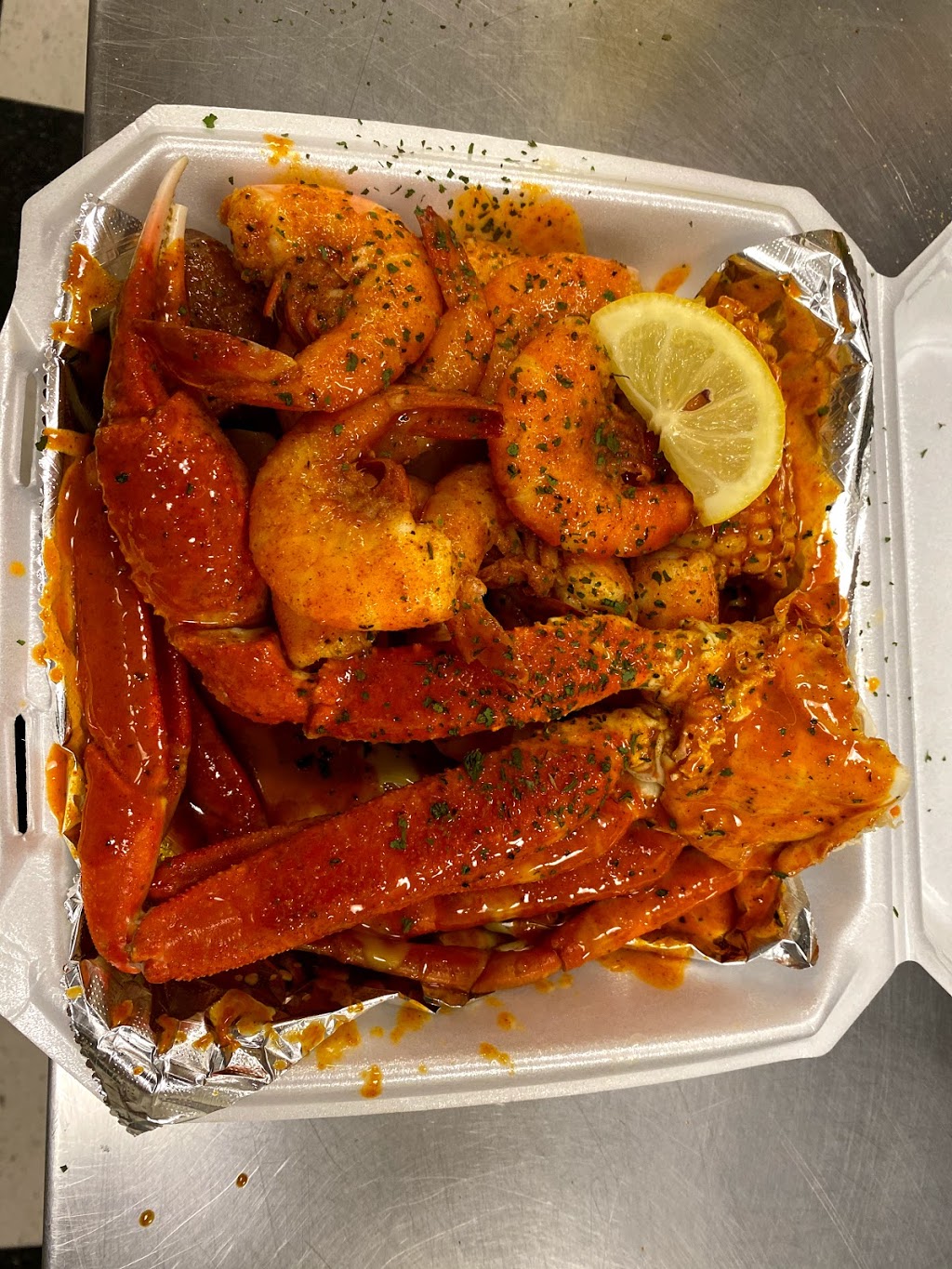 Happy tails seafood | restaurant | 4880 Lakeland Dr, Mobile, AL 36619, USA | 2514089839 OR +1 251-408-9839