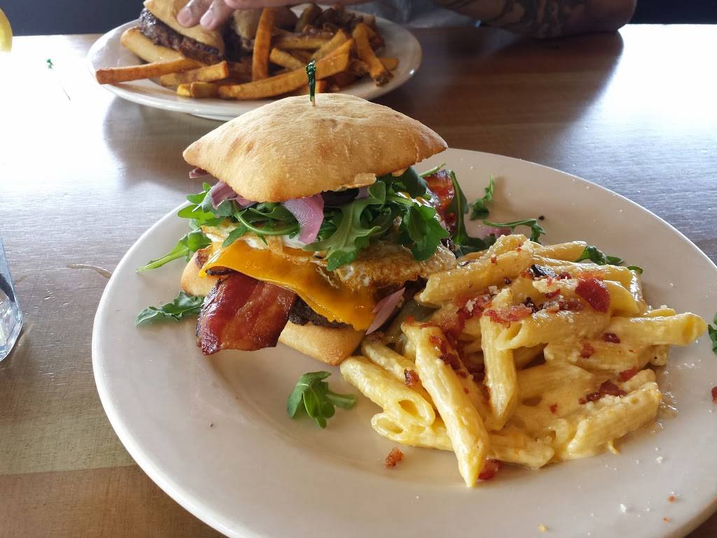 303 Bar and Grill | restaurant | 303 W Davis St, Dallas, TX 75208, USA | 2149423030 OR +1 214-942-3030