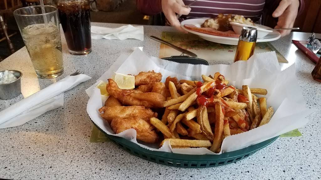 The Country House Restaurant | restaurant | 663 US-7, Pittsford, VT 05763, USA | 8027727936 OR +1 802-772-7936