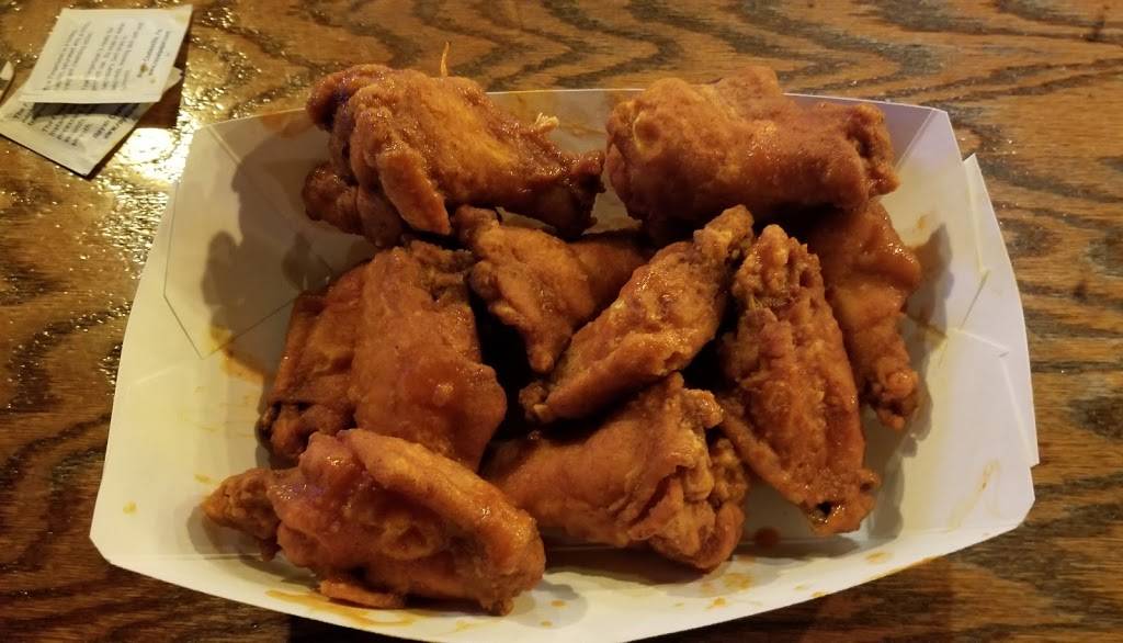 The Old Grog | restaurant | 546 Broad St, Menasha, WI 54952, USA | 9202156525 OR +1 920-215-6525