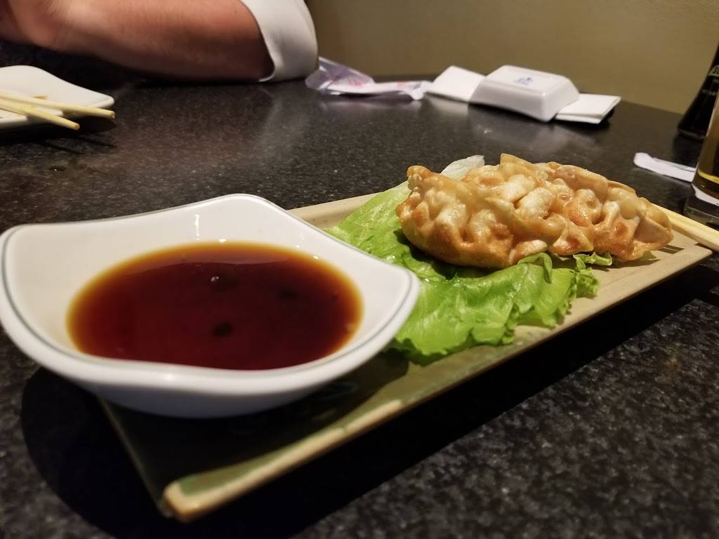 Fuji Sushi & Rolls | restaurant | 208 Palm Ave, Burbank, CA 91502, USA | 8188480688 OR +1 818-848-0688