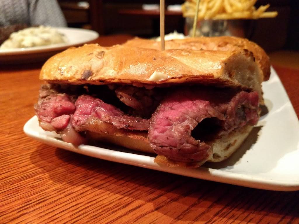 Canyon Creek Chophouse | restaurant | 299 Rathburn Rd W, Mississauga, ON L5B 4C1, Canada | 9052793342 OR +1 905-279-3342