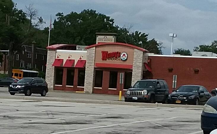 Wendys | restaurant | 7700 City Line Ave, Philadelphia, PA 19151, USA | 2154736040 OR +1 215-473-6040