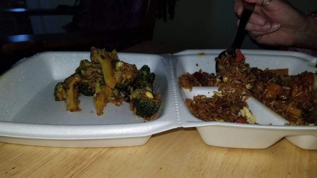 Ming Cheng | restaurant | 158 Pleasant St, Claremont, NH 03743, USA | 6035428000 OR +1 603-542-8000