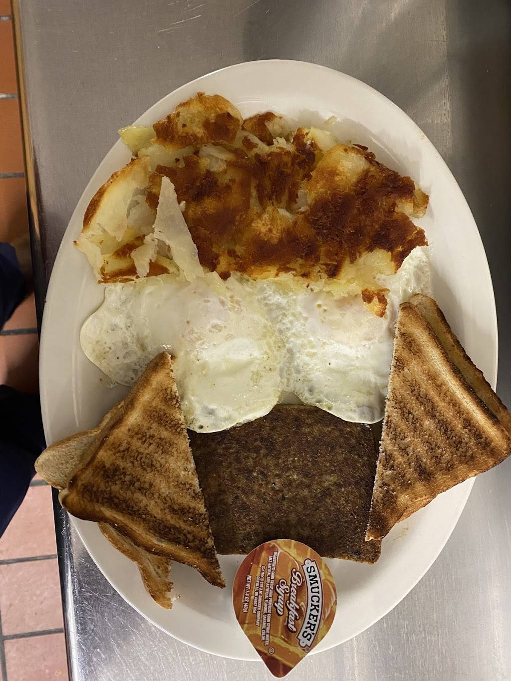 The New Schnecksville Family Diner | restaurant | 4527 PA-309, Schnecksville, PA 18078, USA | 6107603018 OR +1 610-760-3018