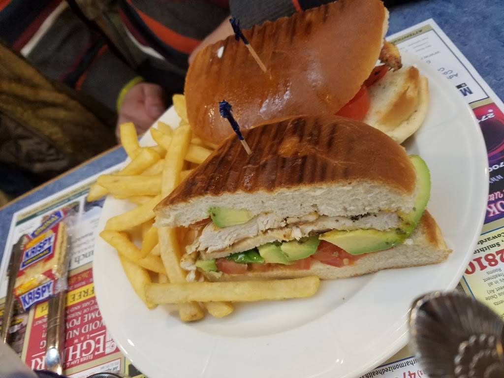 Millennium Diner | restaurant | 156 E Main St, Smithtown, NY 11787, USA | 6317245556 OR +1 631-724-5556