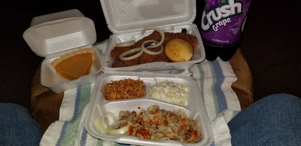 Lemas Worlds Famous Chittlins | restaurant | 3931 Holston Dr, Knoxville, TN 37914, USA | 8655238314 OR +1 865-523-8314