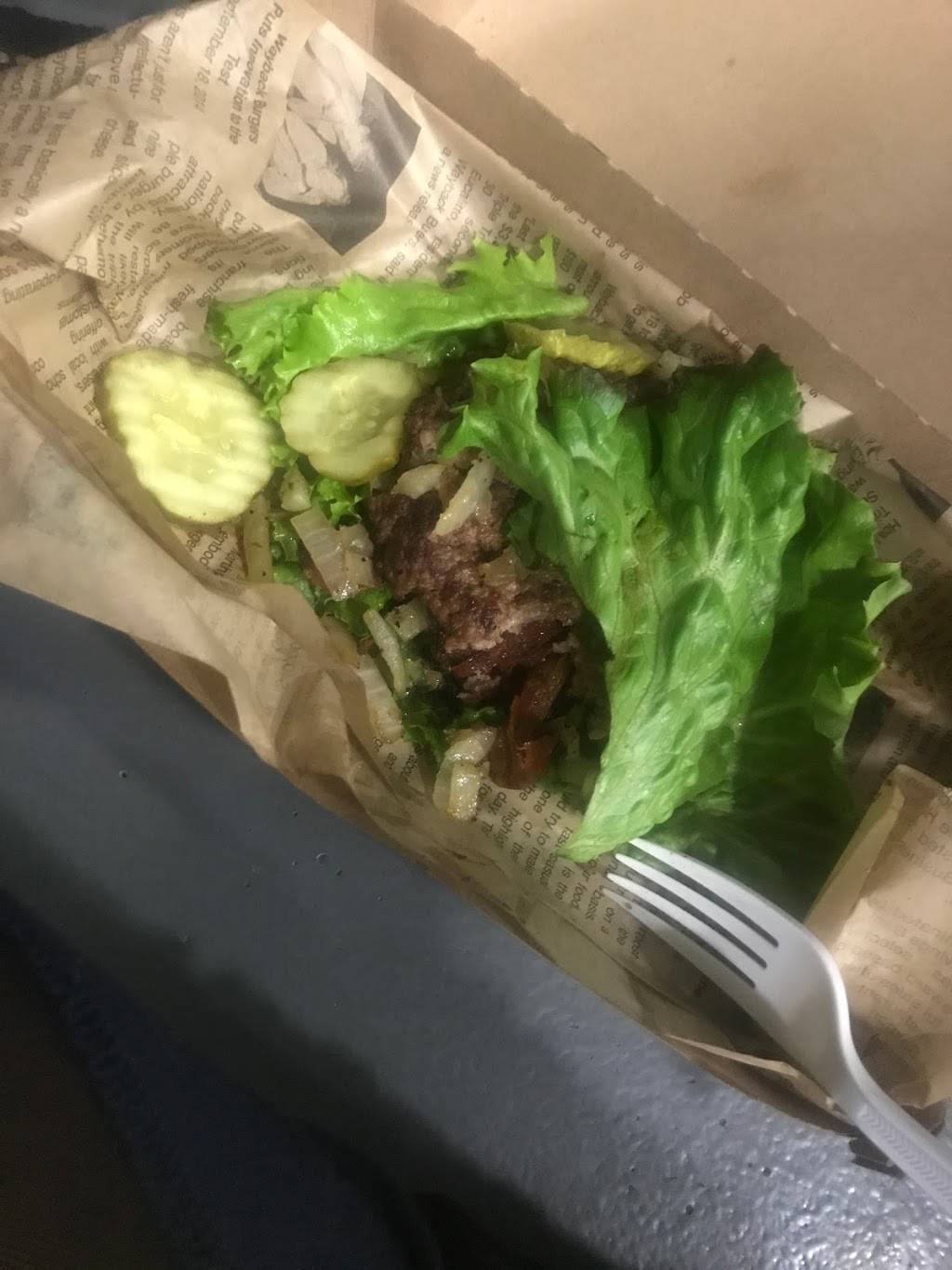 Wayback Burgers | restaurant | 2727 Fairfield Commons, Beavercreek, OH 45431, USA | 9374262271 OR +1 937-426-2271