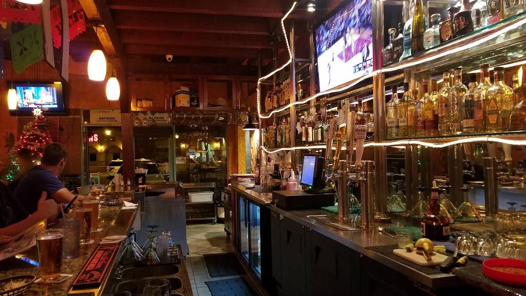 Taqueria Jalisco | restaurant | 4275 Tierra Rejada Rd, Moorpark, CA 93021, USA | 8055301111 OR +1 805-530-1111