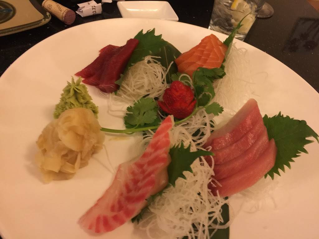 Sushi Basho | restaurant | 2700 W Bowles Ave, Littleton, CO 80120, USA | 3037309999 OR +1 303-730-9999