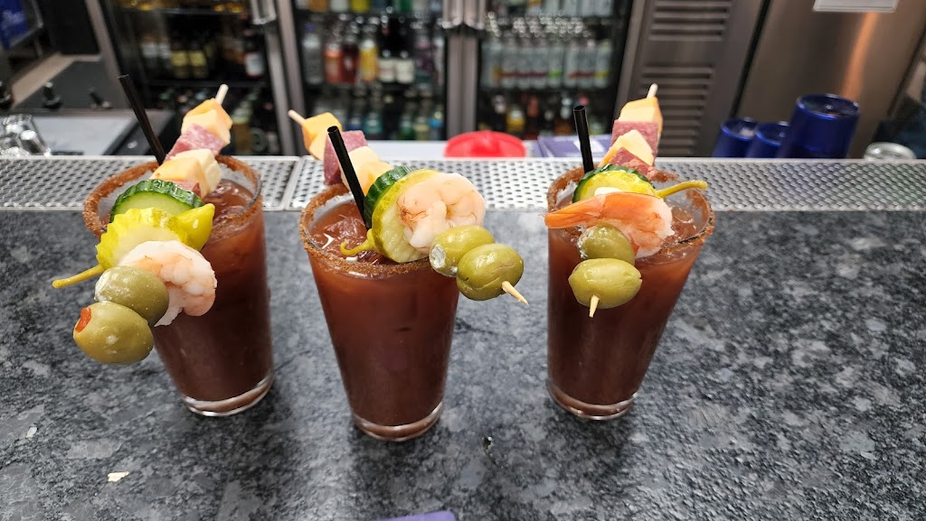 The Whistle Sports Bar & Grill | restaurant | 4911 95th St, Oak Lawn, IL 60453, USA | 7085815964 OR +1 708-581-5964