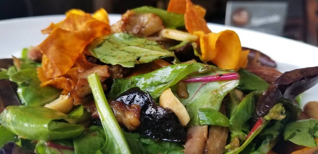 Sur La Baie | restaurant | 3099 Emmons Ave, Brooklyn, NY 11235, USA | 7189757787 OR +1 718-975-7787