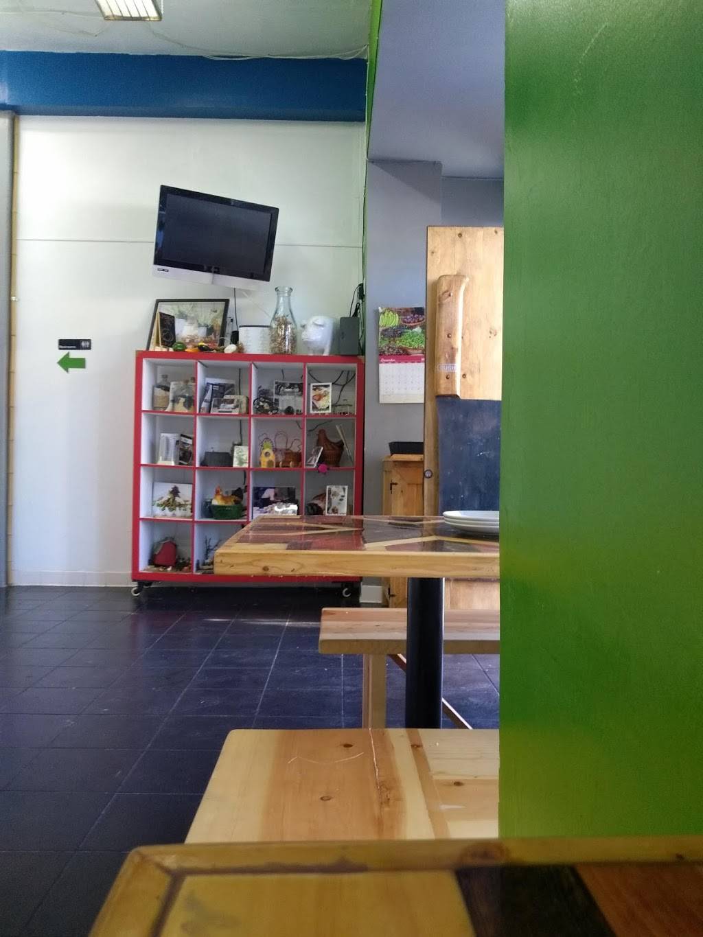 Lacquered Restaurant | restaurant | 3632 E Broadway, Long Beach, CA 90803, USA | 5628818105 OR +1 562-881-8105