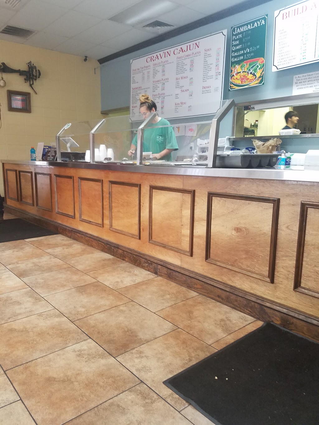 Mudbugs | restaurant | 1870 Dauphin Island Pkwy, Mobile, AL 36605, USA | 2514790123 OR +1 251-479-0123