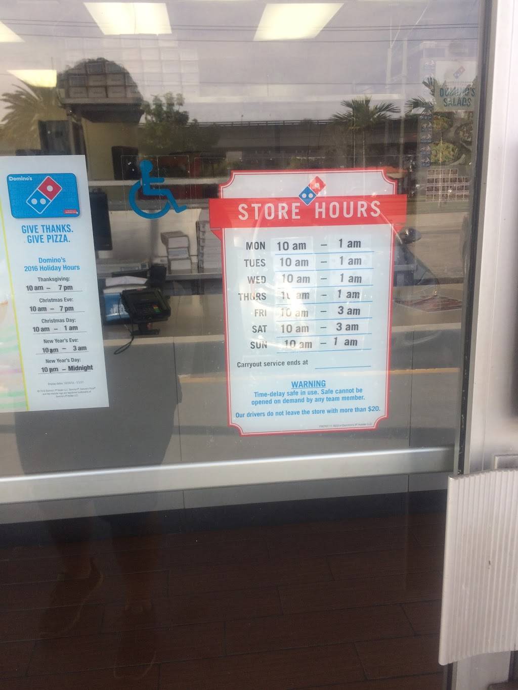 Dominos Pizza | meal delivery | 5877 Ponce de Leon Blvd, Coral Gables, FL 33146, USA | 3056673666 OR +1 305-667-3666