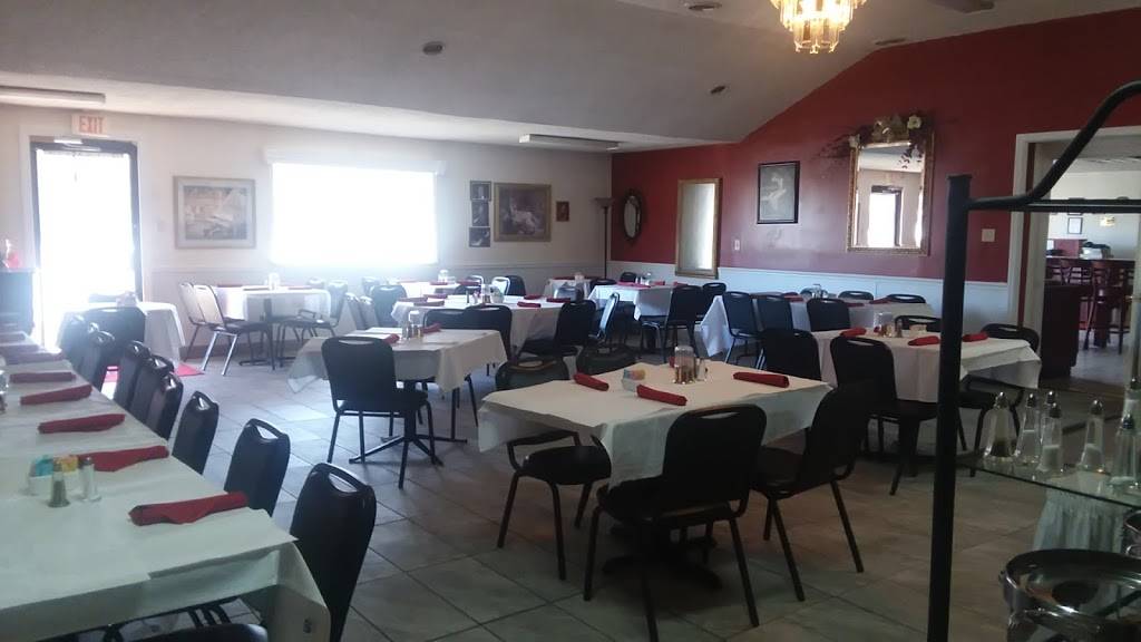 Merrediths Restaurant | restaurant | 1558 Dixie Airport Rd, Madison Heights, VA 24572, USA | 4348452997 OR +1 434-845-2997