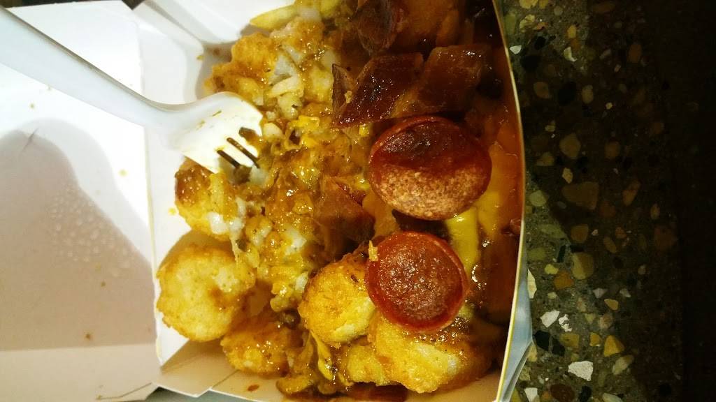 Wienerschnitzel | restaurant | 12056 E Carson St, Hawaiian Gardens, CA 90716, USA | 5624212219 OR +1 562-421-2219