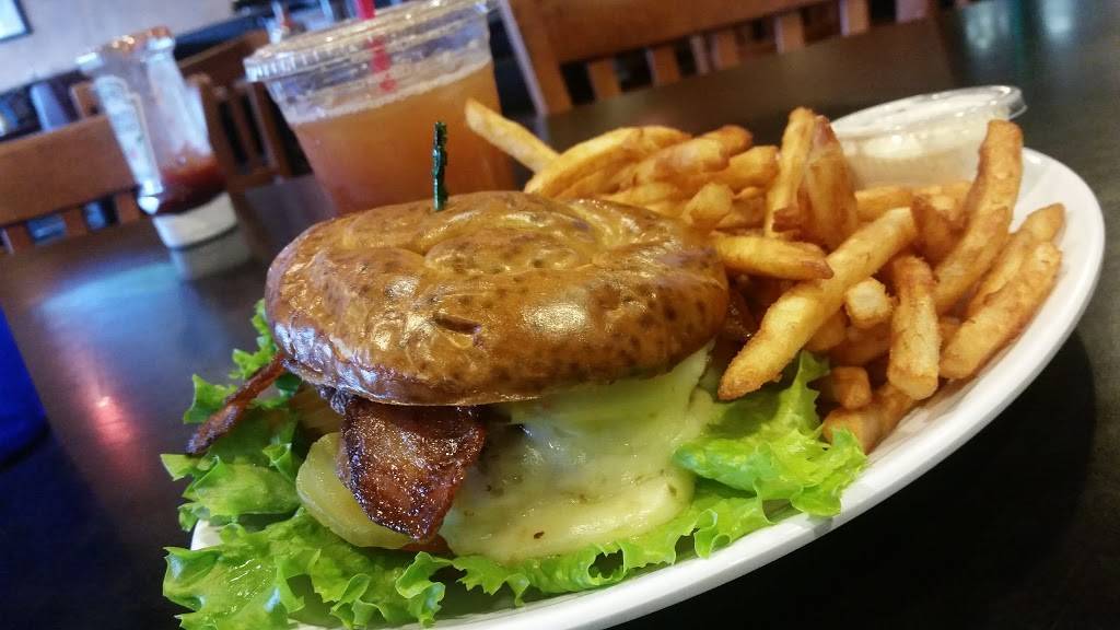 Davids Pizza | restaurant | 1744 W Hammer Ln, Stockton, CA 95209, USA | 2094772677 OR +1 209-477-2677