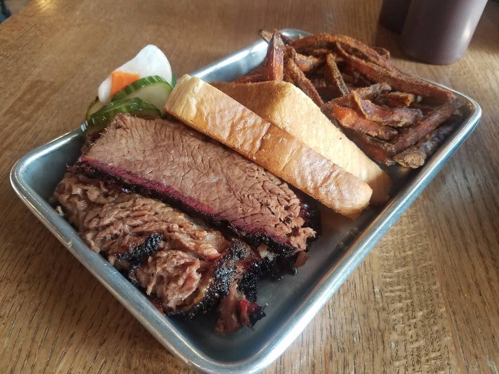 Beast Barbecue | restaurant | 825 E Hennepin Ave, Minneapolis, MN 55414, USA | 6125843657 OR +1 612-584-3657