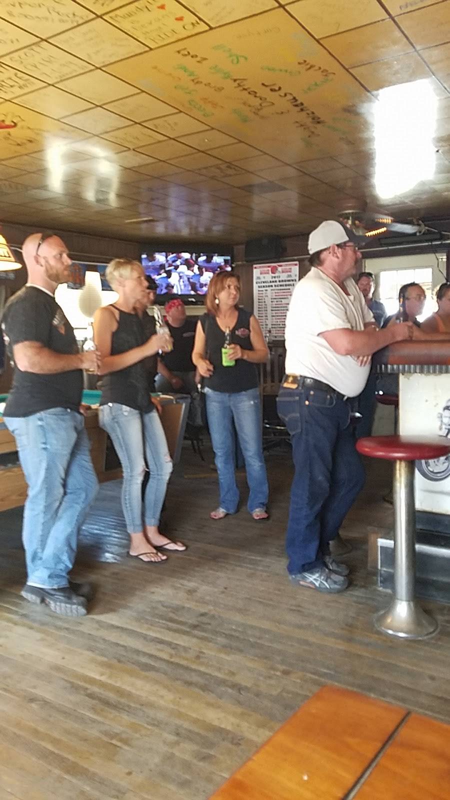 Crossroads Tavern | restaurant | 6328 Hwy 20, Wakeman, OH 44889, USA | 4408392788 OR +1 440-839-2788