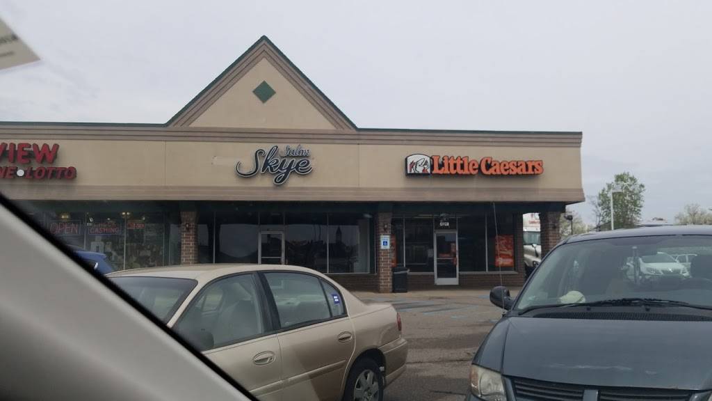 Little Caesars Pizza | meal takeaway | 6078 W Maple Rd, West Bloomfield Township, MI 48322, USA | 2485388637 OR +1 248-538-8637