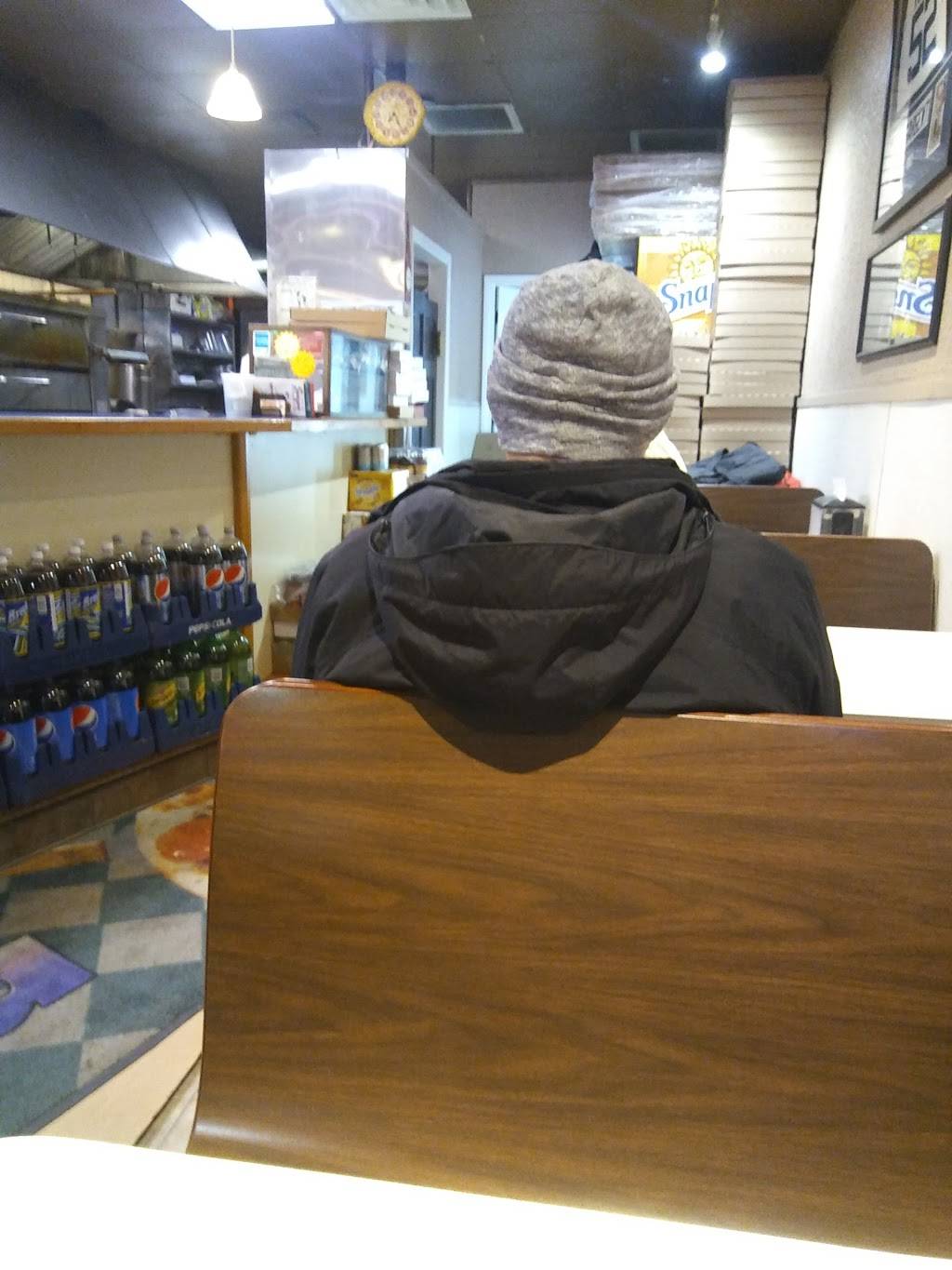 Sarges Boulevard Pizza | restaurant | 678 Shaler Blvd, Ridgefield, NJ 07657, USA | 2019415040 OR +1 201-941-5040