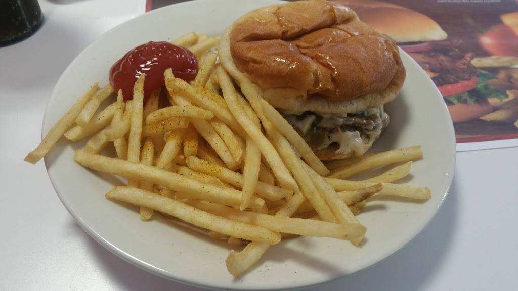 Steak n Shake | restaurant | 883 Vann Dr, Jackson, TN 38305, USA | 7315120334 OR +1 731-512-0334