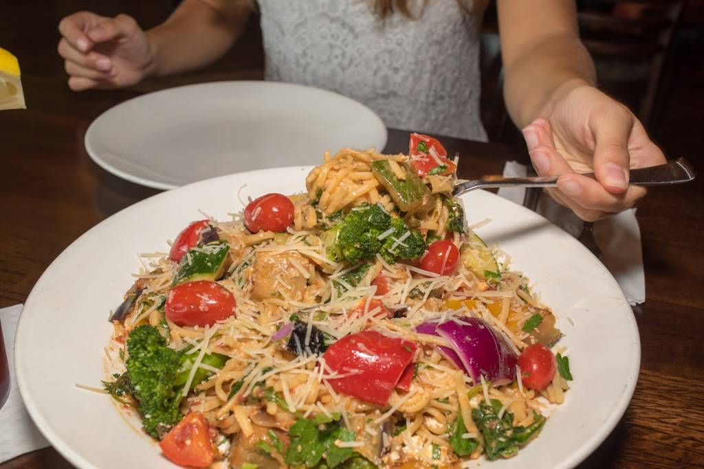 Morettis Ristorante & Pizzeria Rosemont | restaurant | 9519 W Higgins Rd, Rosemont, IL 60018, USA | 8476926600 OR +1 847-692-6600