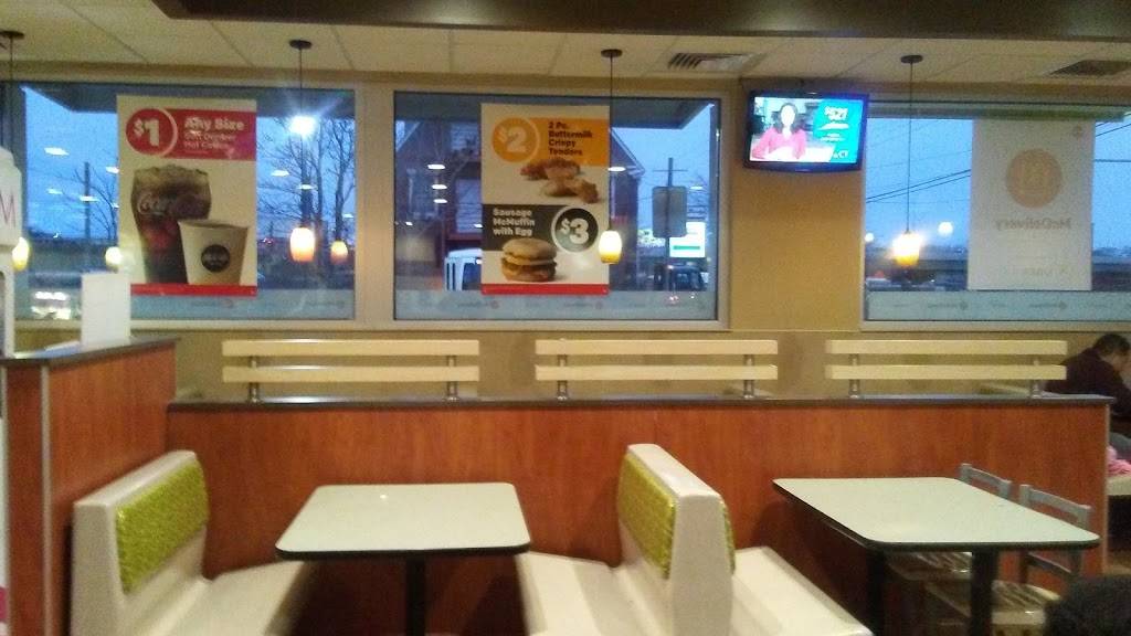 McDonalds | cafe | 280 Kimberly Ave, New Haven, CT 06519, USA | 2037761126 OR +1 203-776-1126