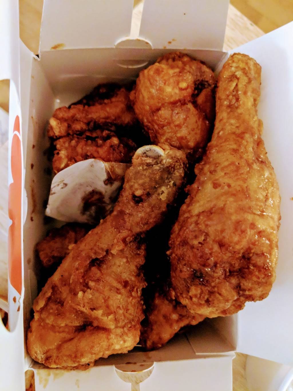 Chi Mc Chicken & Beer | restaurant | 6410 Landsdowne Centre Dr, Alexandria, VA 22315, USA | 5712576688 OR +1 571-257-6688