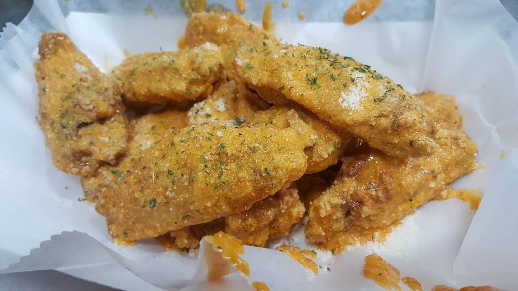 Orange Crate Brewing Company | restaurant | 731 S Crouse Ave, Syracuse, NY 13210, USA | 3154769990 OR +1 315-476-9990