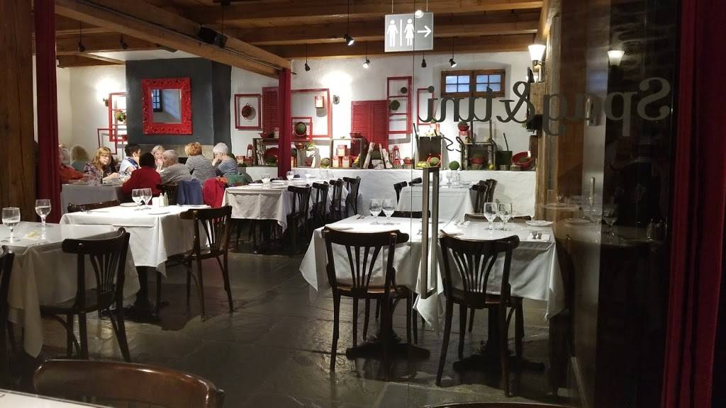 Spag&tini | restaurant | 40 Rue du Marché-Champlain, Québec, QC G1K 4H3, Canada | 4186949144 OR +1 418-694-9144