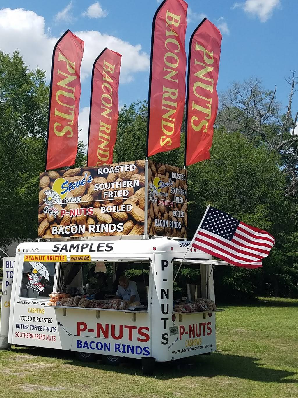 Steves Famous Peanuts | restaurant | US-301, Ocala, FL 34475, USA | 9045915642 OR +1 904-591-5642