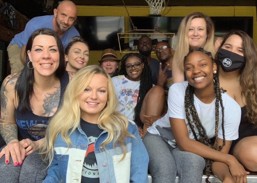 Eds Tavern | restaurant | 2200 Park Rd, Charlotte, NC 28203, USA | 7043350033 OR +1 704-335-0033